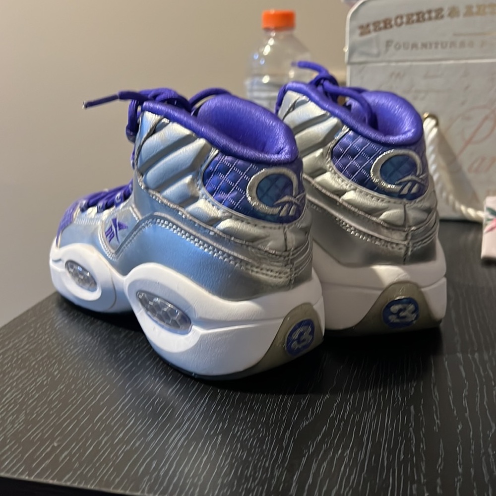 Reebok Questions - Picture 3 of 7